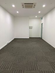 One Pemimpin (D20), Office #636635691
